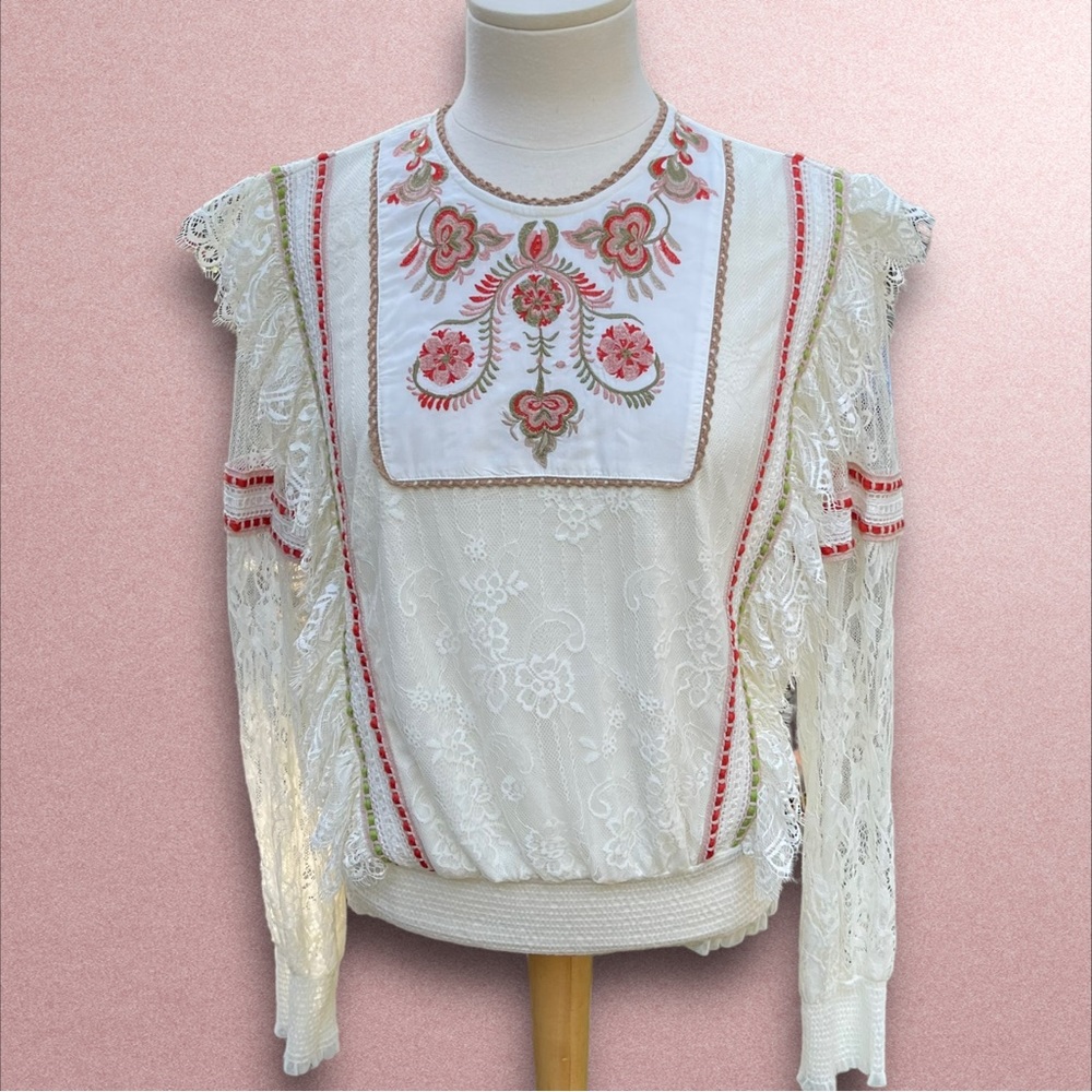 Blank London Lace Embroidered Blouse Small